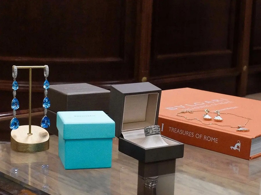 Искусство ювелирных изделий в Ломбарде 38: Стиль и элегантность в каждом украшении