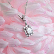 Колье с бриллиантами