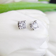 Серьги-пусеты 0.52 ct